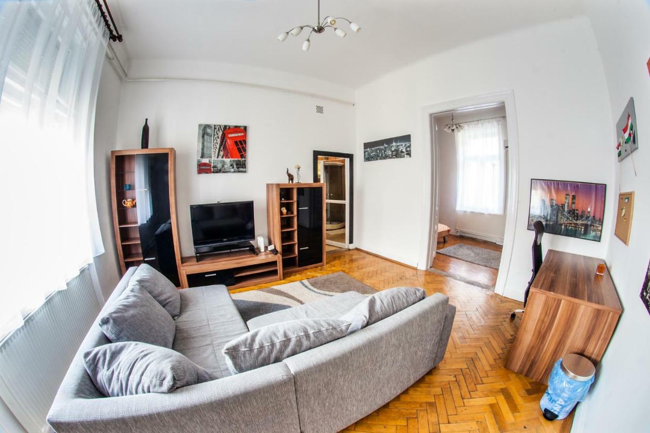 Inner City Apartment Debrecen Exterior foto